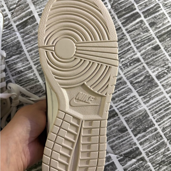 Nike dunks - Picture 3 of 4